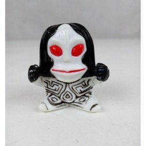 Bandai Ultraman Ultra Monster Series 83 Dada 1.75" Finger Puppet